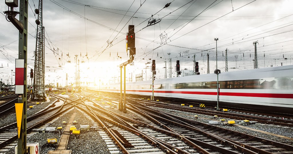 Interflex-Zutrittskontrolle für Transport und Verkehr für Stellwerke mit Signaltechnik oder Steuerungszentralen.