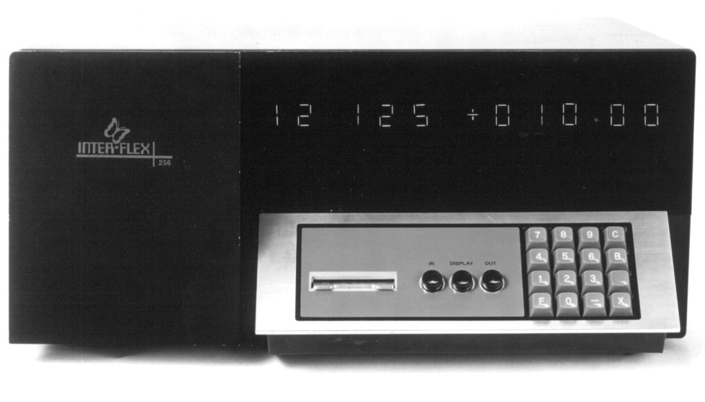 First electronic time recording system: central unit for the 256 system