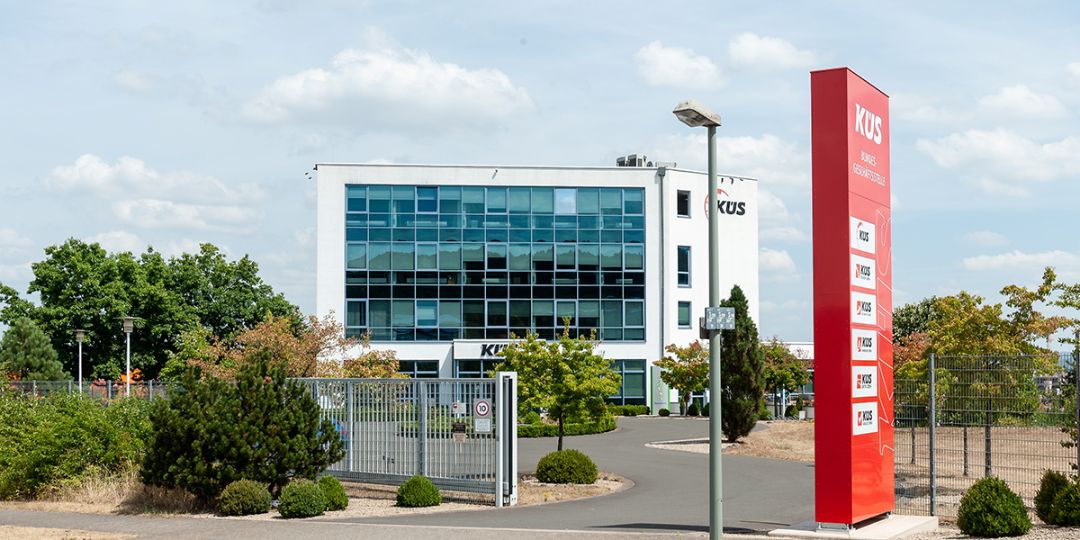 Bedrijsgebouw KüS