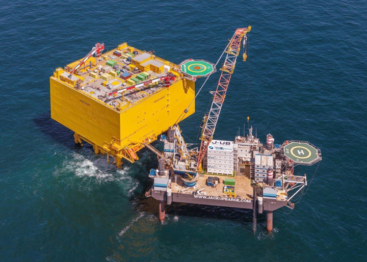Plateforme offshore en mer du Nord Plateforme offshore en mer du Nord